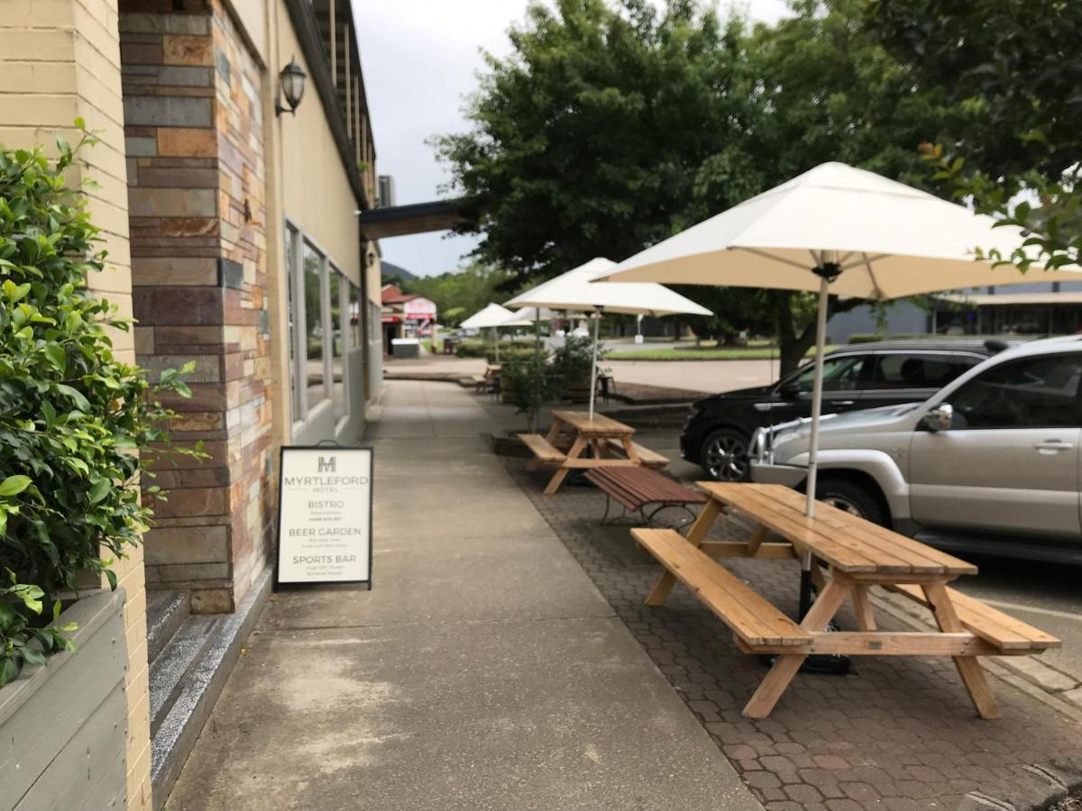 Myrtleford Hotel Exteriör bild