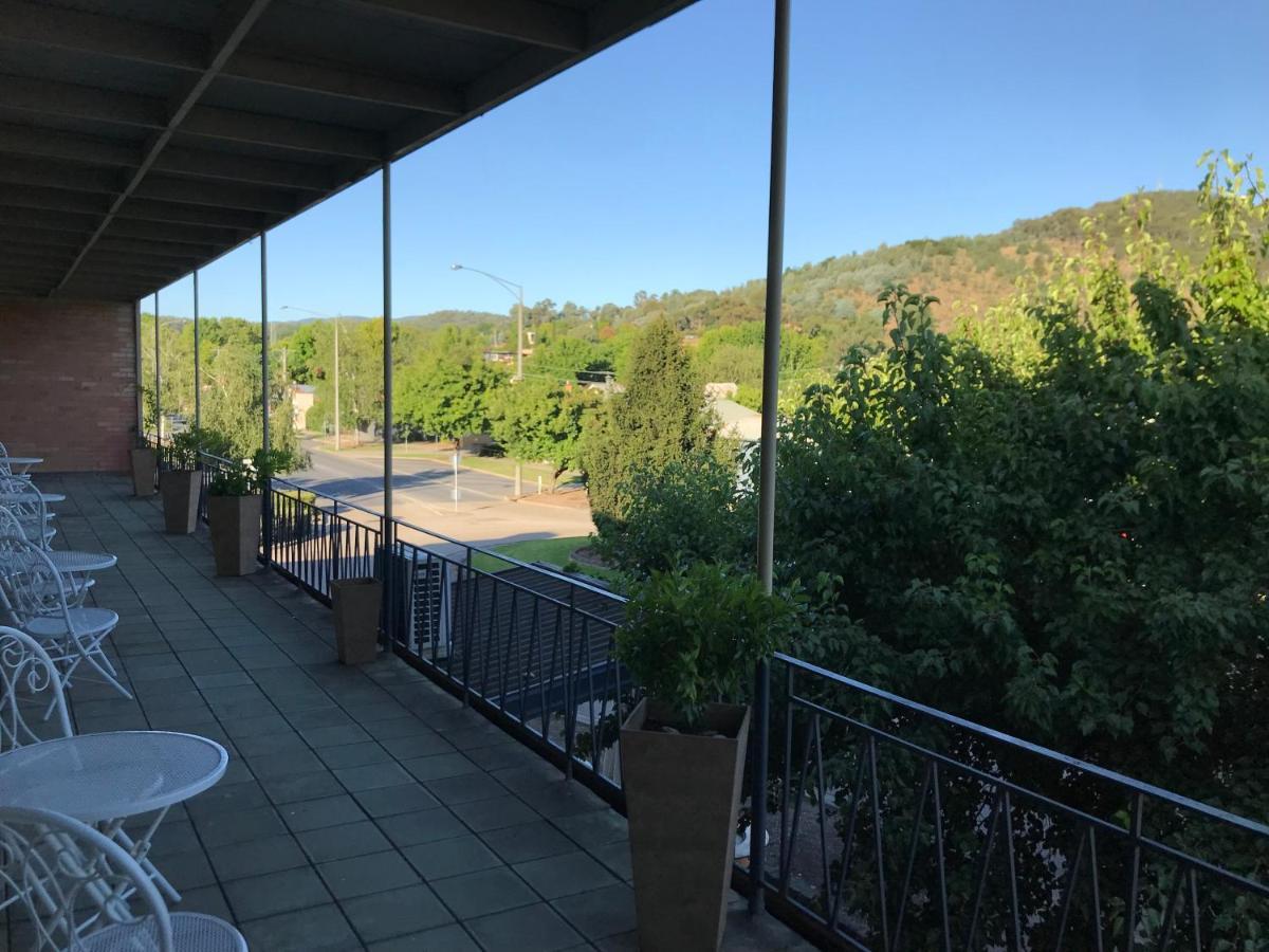 Myrtleford Hotel Exteriör bild